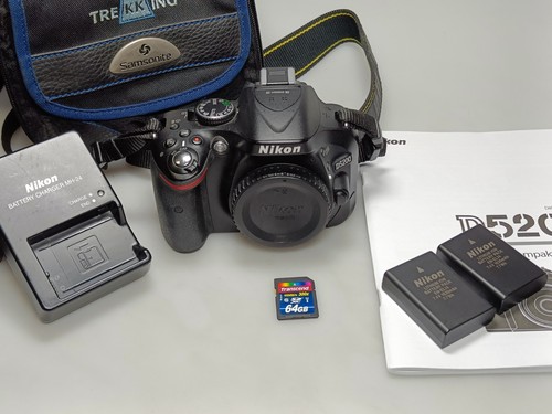 Nikon d5200 mp - 24.1,